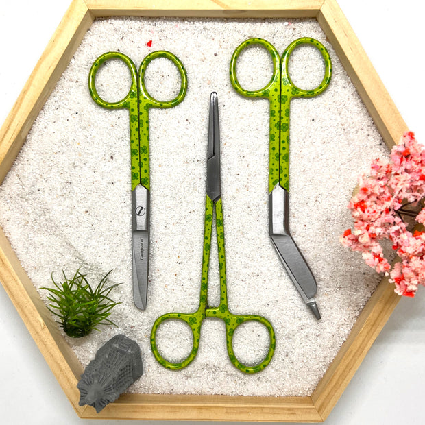 3 delig scharen set verpleegkundige Green Leprechaun  (+ naam graveren)