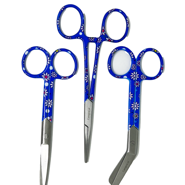 3 delig scharen set verpleegkundige Blauw met witte bloemen (naam graveren)