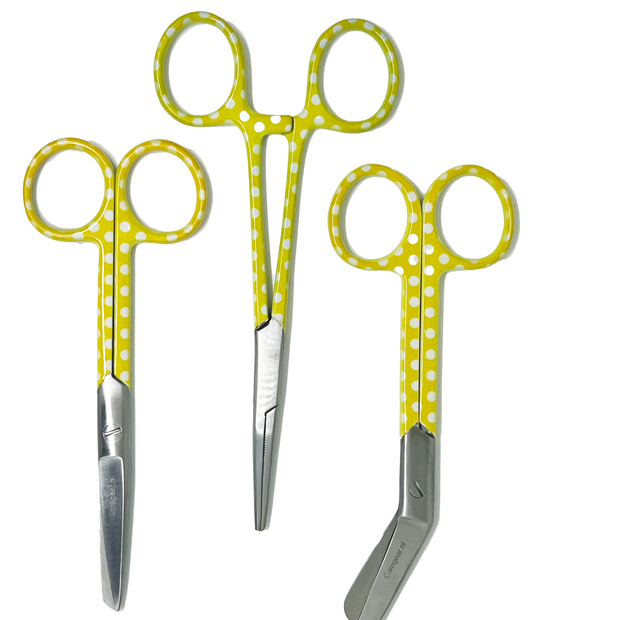 3 delig scharen set verpleegkundige Geel met witte stippen (naam graveren)